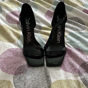 New Calvin Klein heels size 8